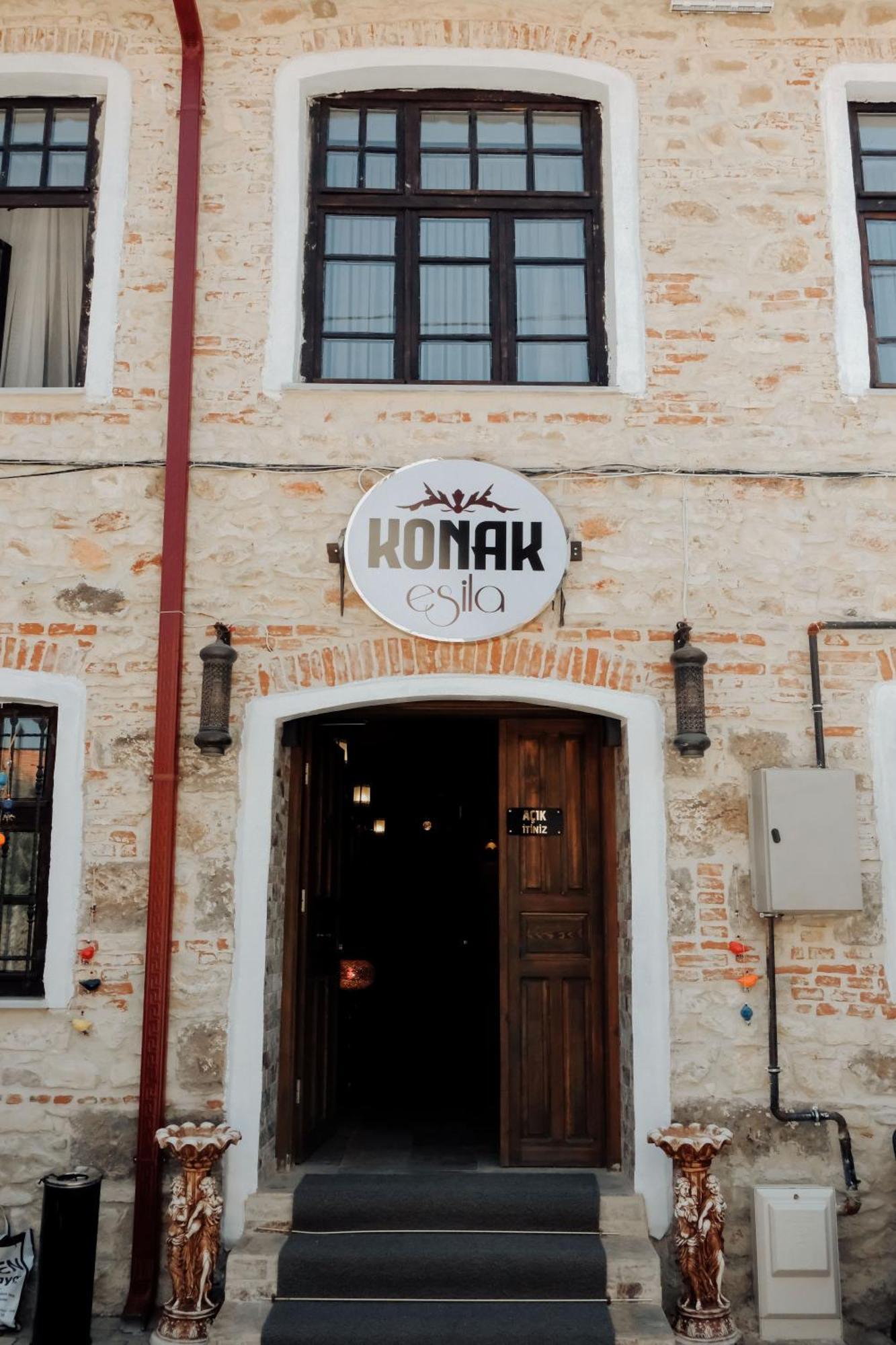 Konak Esila Ушак Екстериор снимка